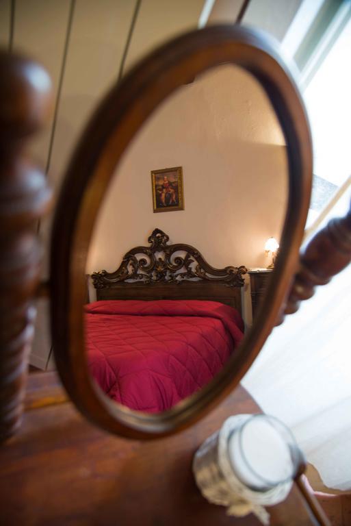 Domus Ghibellinae- Fonte Di San Benedetto Daire Cortona Dış mekan fotoğraf